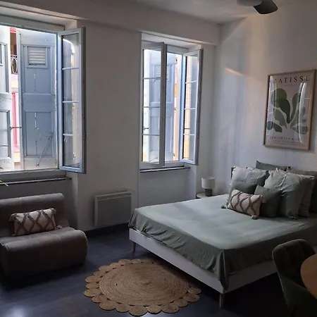 A 50 Pas De La Cite Apartmán *